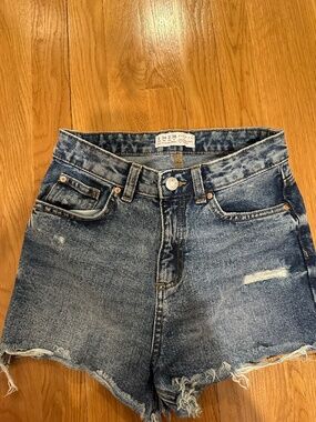 Primark Jean shorts size US 2